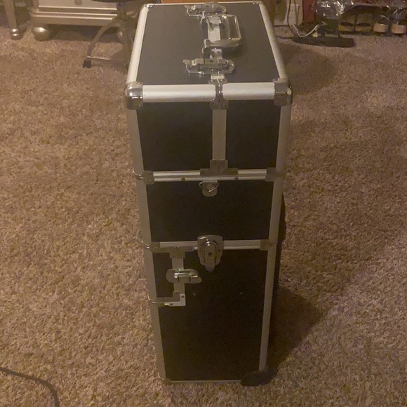 Makeup Caddy - Picture 2 of 4